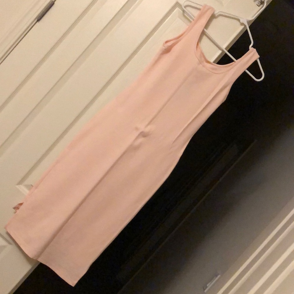 Boutique midi form fitting dress